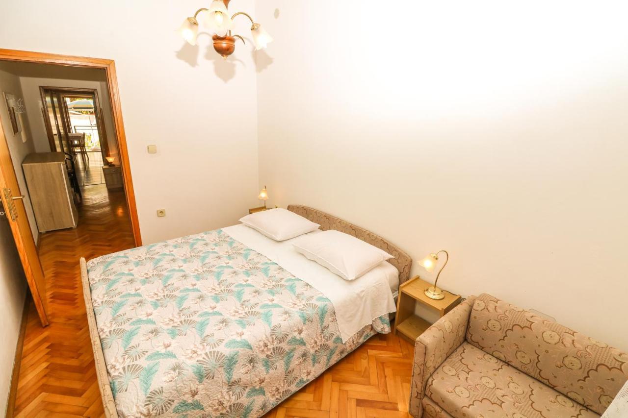 Apartment Marulic In Old Town Baska  Ngoại thất bức ảnh